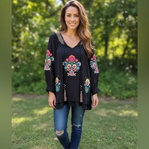 Tru Luxe Black Embroidered Blouse- Small